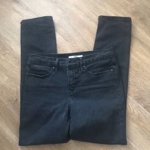 Levi’s Size 28 312 Shaping Slim Jean